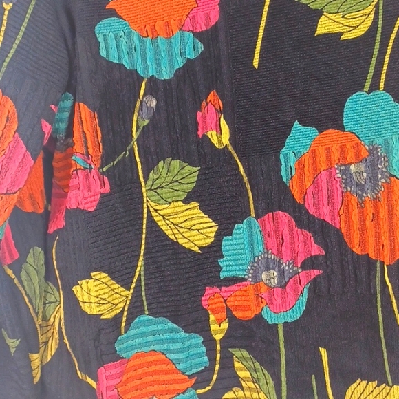 ♥️SOLD♥️MIRASOL BLACK & COLORFULLY FLORAL LONG SLEEVE RIBBED TOP SZ L - Picture 5 of 10